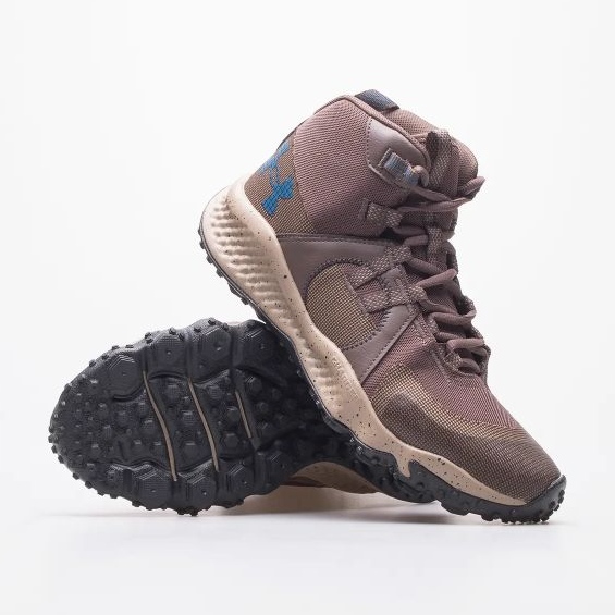 Under Armour Maven Trek M 3026370-200 kengät ruskea 1