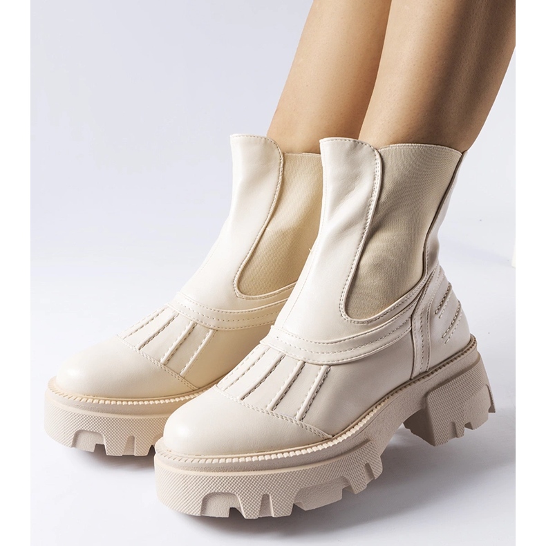 Beige massiivinen eristetty Carruba työntekijää 1