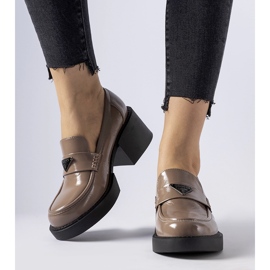 Hobbsin ruskeat patentoidut loaferit 1