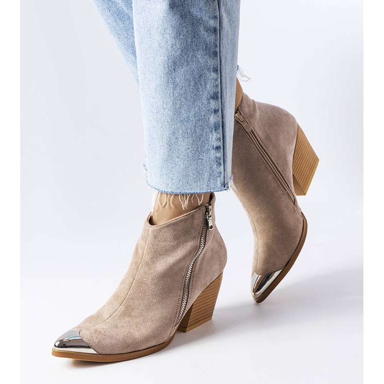 Vergnen beigenväriset metallikärkiset cowboy-saappaat 1