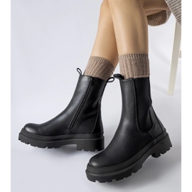 Mustat hieman eristetyt Bethesda-nilkkurit 1