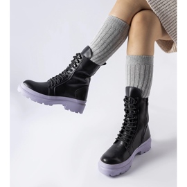 Mustat tennarit, joissa värikäs Quennie-pohja 1