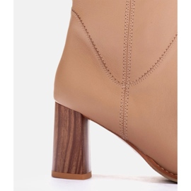 Marco Shoes Korkeakorkoiset saappaat beige 1