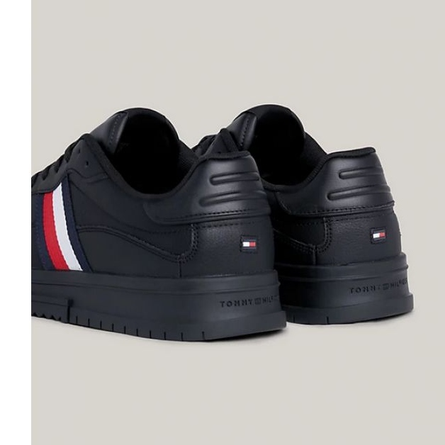 Tommy Hilfiger Supercup Leather Stripes M kengät FM0FM048240GQ musta 1