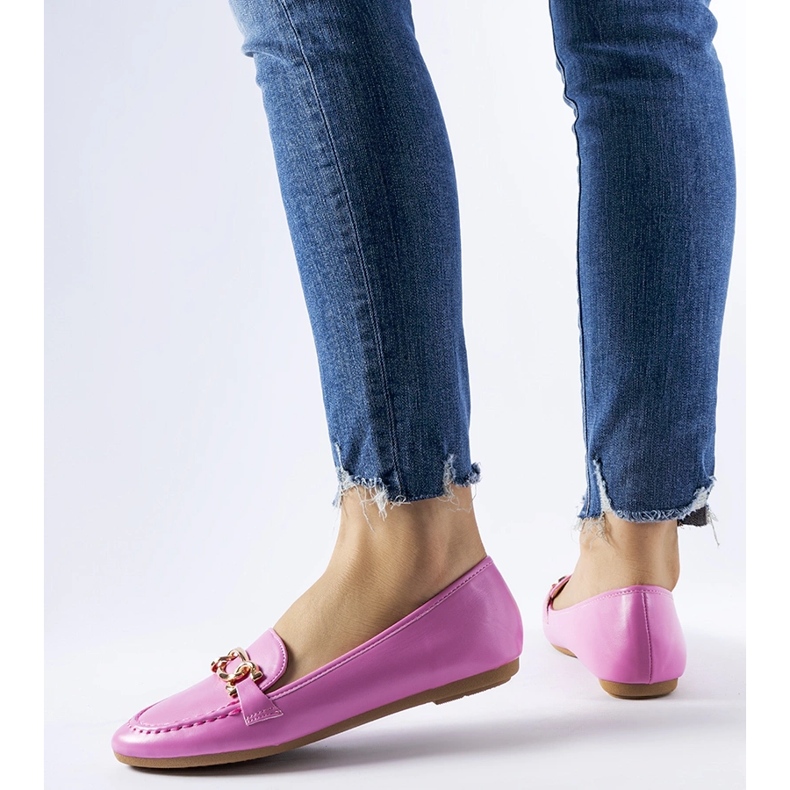 Vaaleanpunaiset mokasiinit koristeltu Gaston-soljella vaaleanpunainen 1