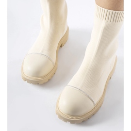 Vailin beige-nilkkurit strassilla 1