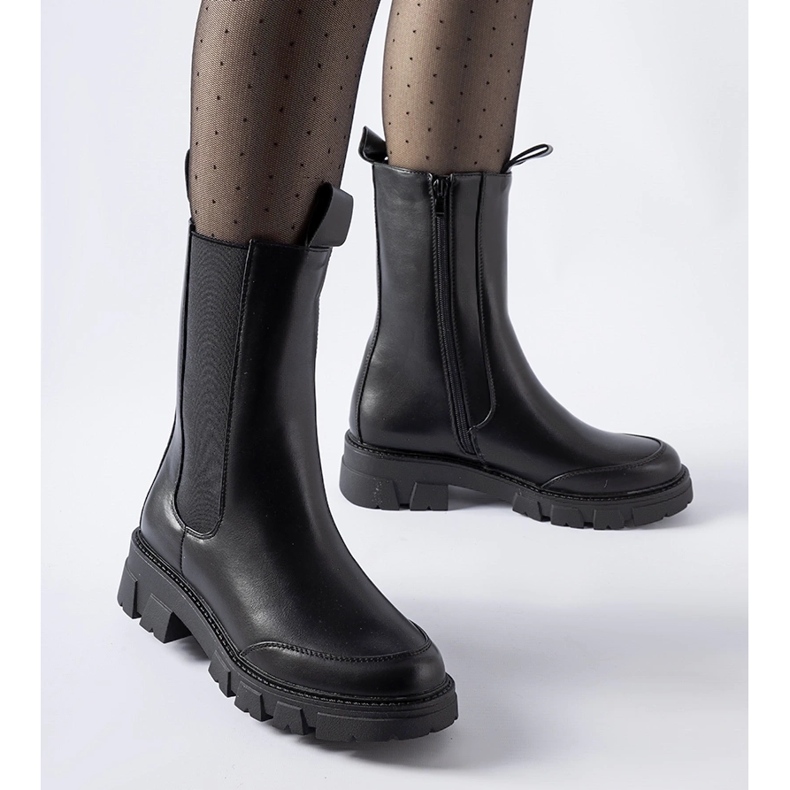 Mustat massiiviset eristetyt Morbello-saappaat 1