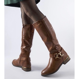 Ruskeat eristetyt saappaat, joissa on Ortega-solki 2