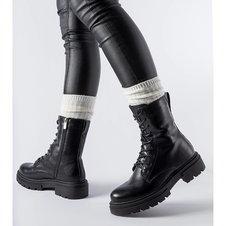 Mustat eristetyt Heights-saappaat 1