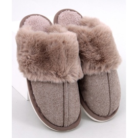 Gregory Brownin miesten kalanruototossut beige 1