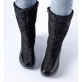 Mustat eristetyt korkealumisaappaat Settimolta 1