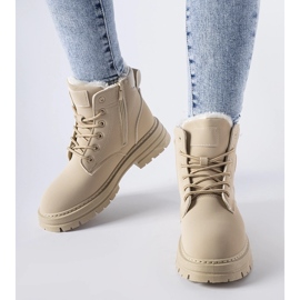 Beige eristetyt Deville-työntekijät 1