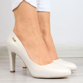 Sergio Leone W SK3AA beige stiletto-pumput 2