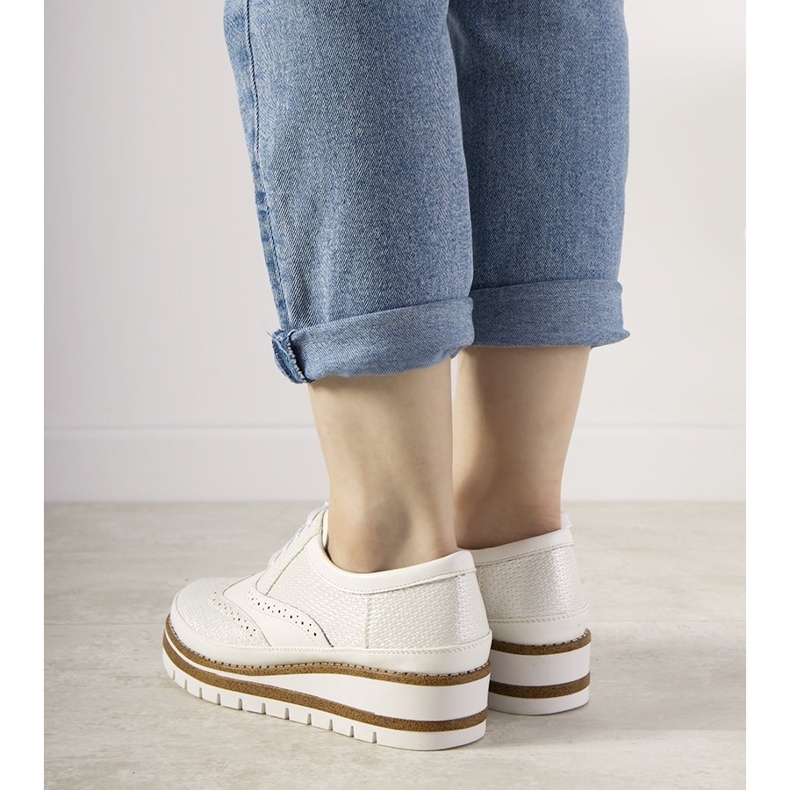 Liukuvat hopeakengät GF-FD9-nastoilla valkoinen 1