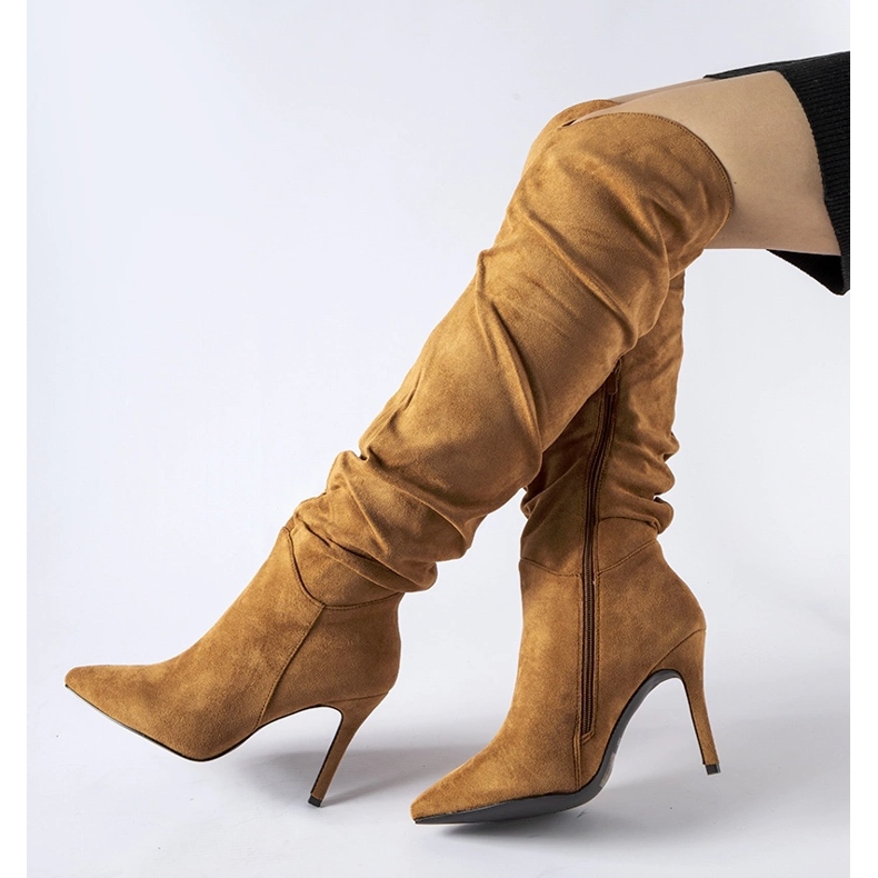 Ruskeat pitkät korkokengät Joppolta musta 1