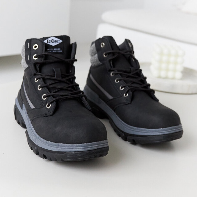 Mustat Lee Cooper LCJ-22-01-1374L korkeat saappaat 1