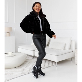 Mustat Diadora-eristetyt urheilusaappaat 1