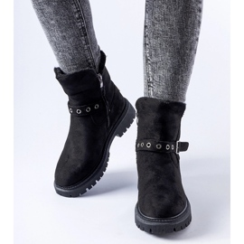 Mustat eristetyt Gibsonia-nilkkurit 1