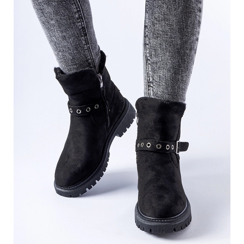 Mustat eristetyt Gibsonia-nilkkurit 1