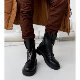 Mustat eristetyt nilkkurit Oakdale-vetoketjulla 2