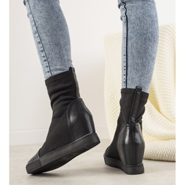 Mustat elastiset kiilakengät Partida 1