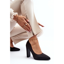 Mustat Piatti korkokengät 1