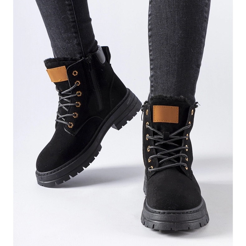 Mustat eristettyjä Stevens-työläisiä 1