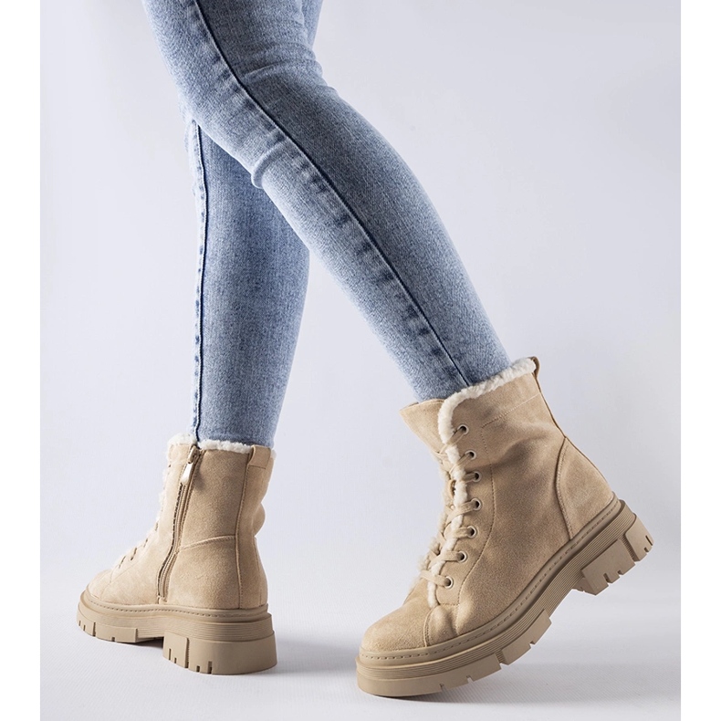 Beiget eristettyjä nilkkureita, jotka on valmistettu Chambleen ekologisesta mokkasta 1