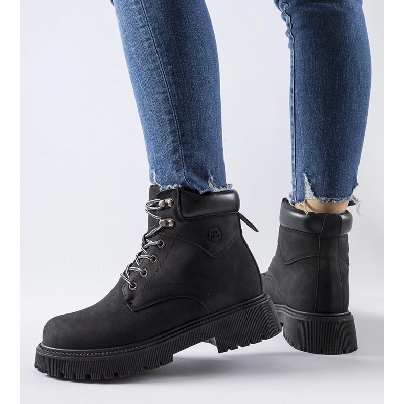 Musta eristetty klassinen Bentley-työläinen 1