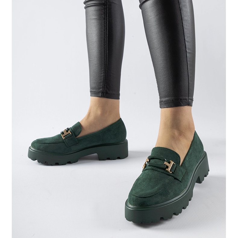 Vihreät mokasiinit koristeltu Pisa-soljella 1