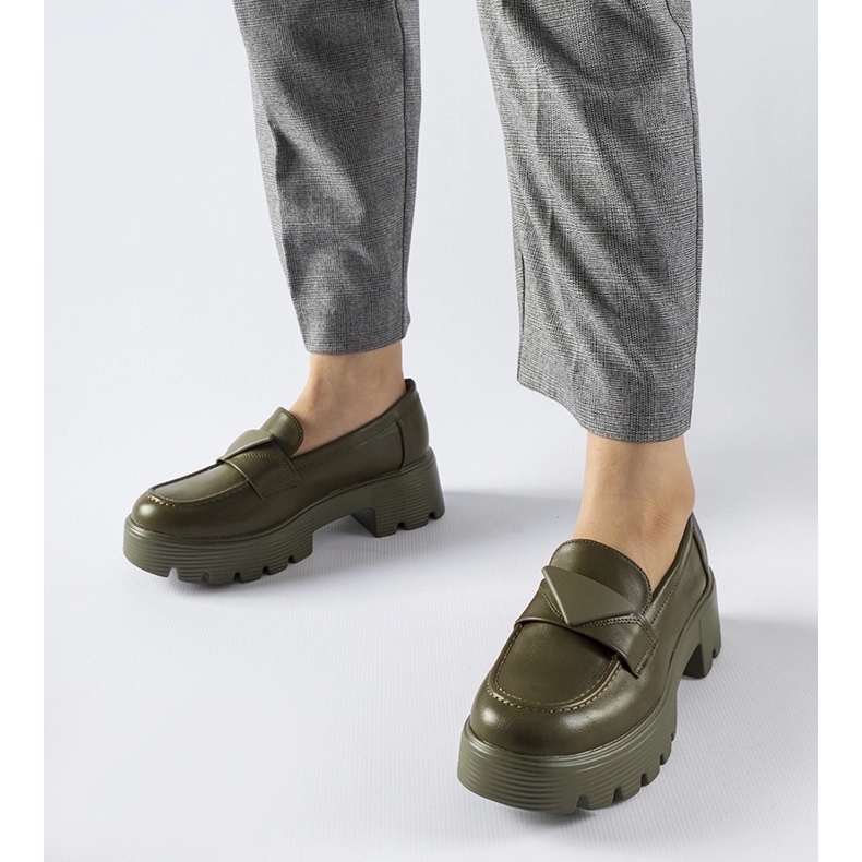 Vihreät mokasiinit massiivisella Eligio-pohjalla 1