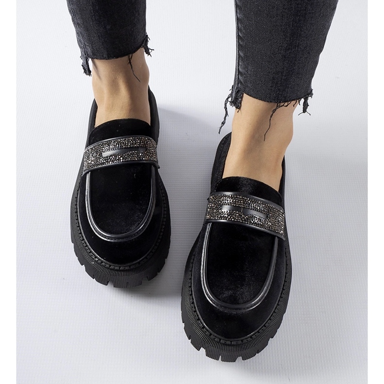 Mustat mokasiinit koristeltu Longuelo strassit 1