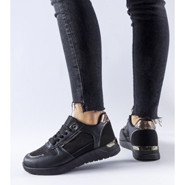 Facondon mustat lenkkarit koristelangalla 2