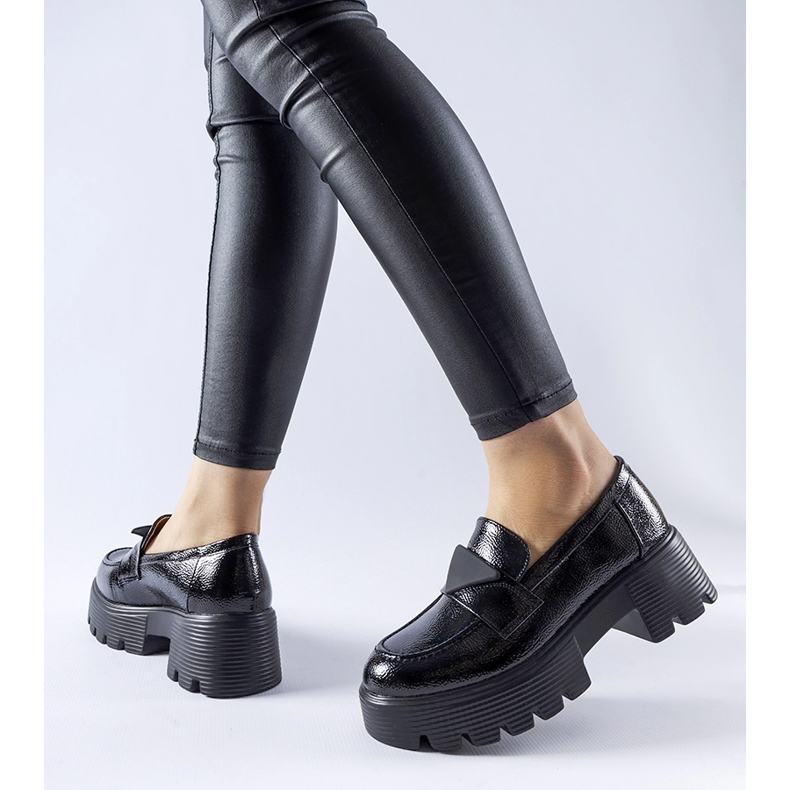 Mustat patentoidut Eligio-loaferit 1