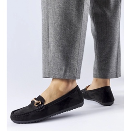 Mustat mokasiinit koristeltu Fernanda-soljella 1