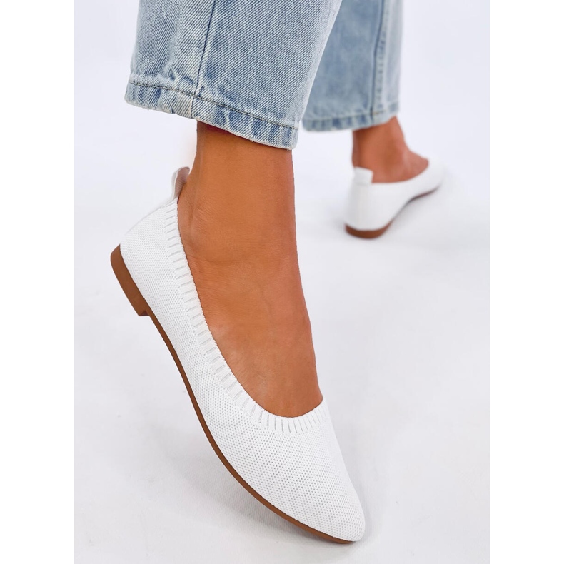 Kreiss Valkoiset harjakattoiset balettiasunnot valkoinen 2