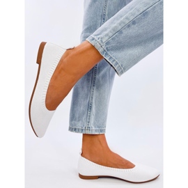 Kreiss Valkoiset harjakattoiset balettiasunnot valkoinen 1