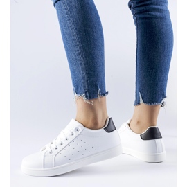 Valkoiset ja mustat Bourassa-lenkkarit valkoinen 1