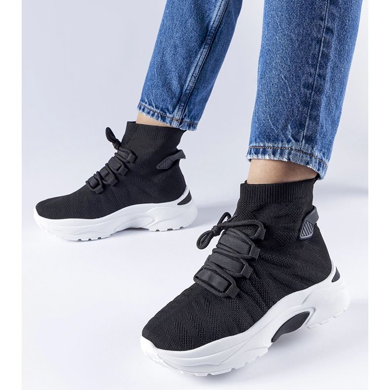 Mustat korkeat Vigatto-lenkkarit 1