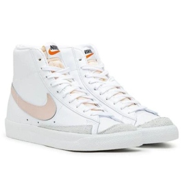 Nike Blazer Mid '77 W CZ1055-118 kengät valkoinen 1