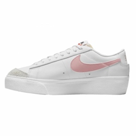 Nike Blazer Low Platform W DJ0292-103 kengät valkoinen 1