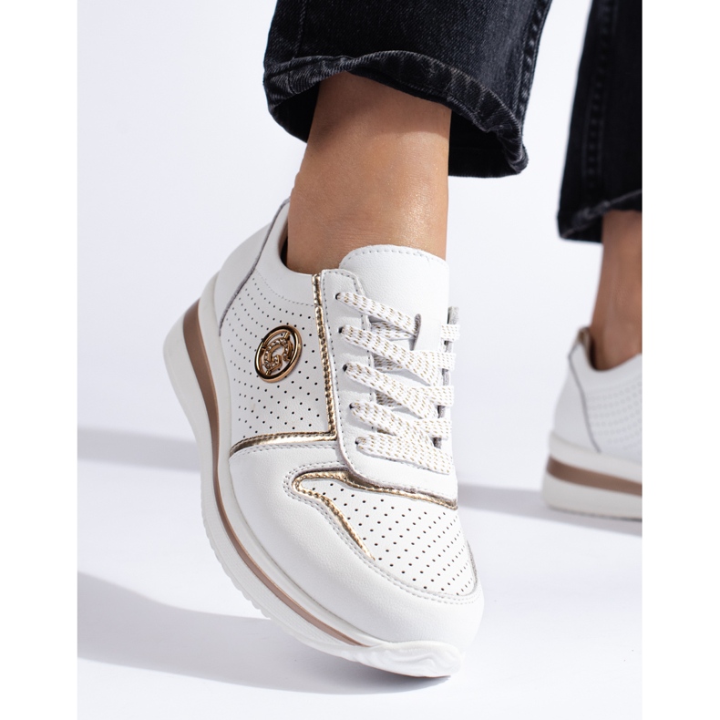 Valkoiset nahkaiset urheilukengät valkoinen 2