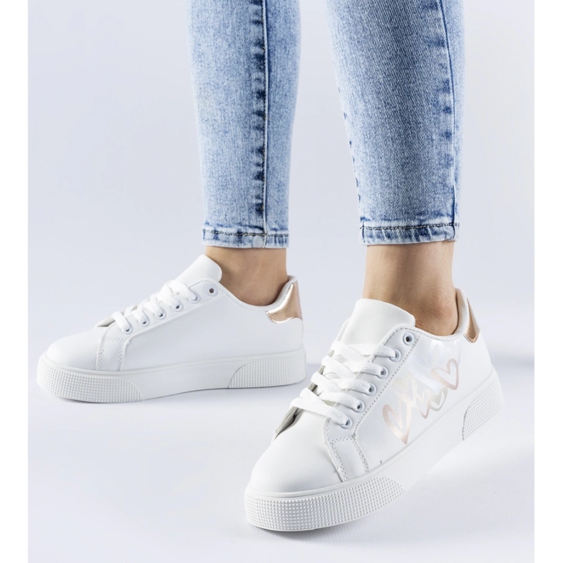 Valkoiset lenkkarit Montclair-alustalla valkoinen 1