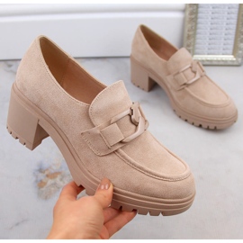 Naisten kengät, mokkanahkaiset mokasiinit korkealla kantapäällä ja alustalla, beige Vinceza 10921 1