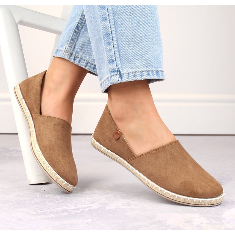 Naisten mokkanahkaiset espadrillit, joissa leikkaukset taupe News 24TX02-2416 beige 1