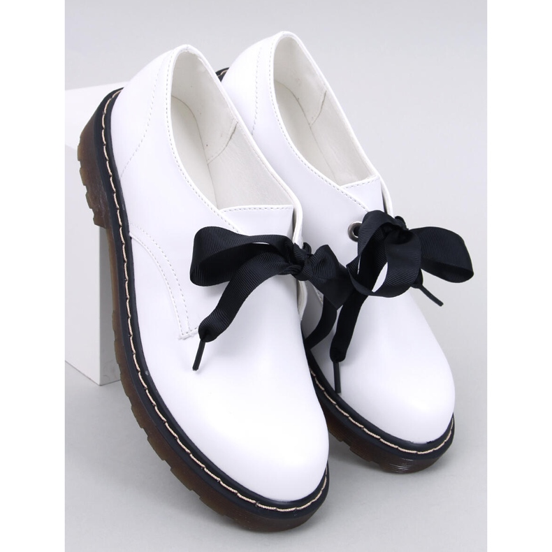 Sherone White Doc Martens mokasiinit valkoinen 1