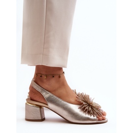 Nahkasandaalit koristeella Laura Messi 2719 kultaa kultainen 1