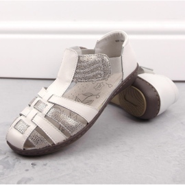 Naisten nahkaiset suljetut sandaalit, beige, T.Sokolski 1