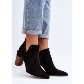 Mustat Vailen korkeakorkoiset nilkkurit, joissa harjakattoinen kuvio 2