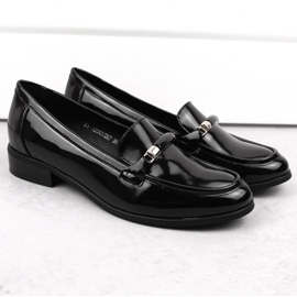 Naisten mustat patentoidut matalakorkoiset kengät Potocki SZ12065 2